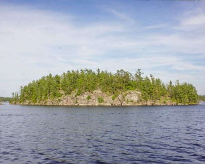 2000x1400_doctors_island-1230x861